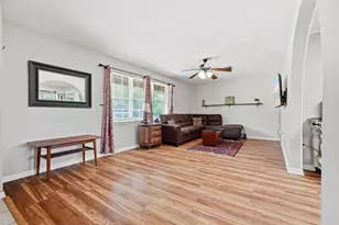 98 Country Club Rd, Shalimar, FL 32579 - Photo 9