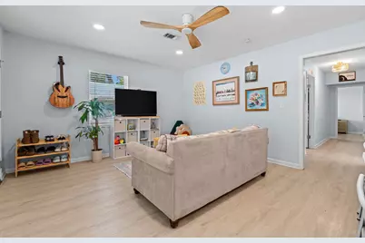 306 Florida Street, Niceville, FL 32578 - Photo 11