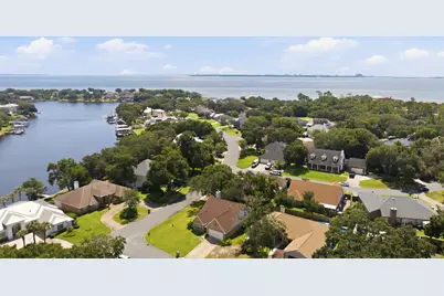 2812 Lee Trevino Court, Shalimar, FL 32579 - Photo 77