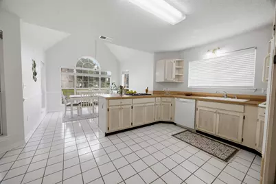 2812 Lee Trevino Court, Shalimar, FL 32579 - Photo 11