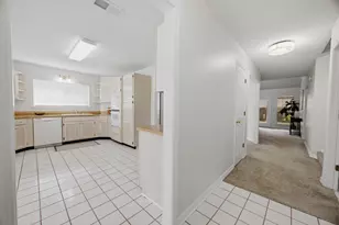 2812 Lee Trevino Ct, Shalimar, FL 32579 - Photo 7