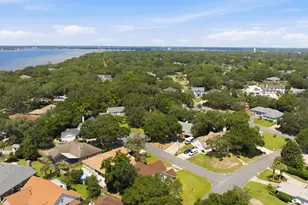 2812 Lee Trevino Ct, Shalimar, FL 32579 - Photo 73