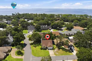 2812 Lee Trevino Ct, Shalimar, FL 32579 - Photo 1