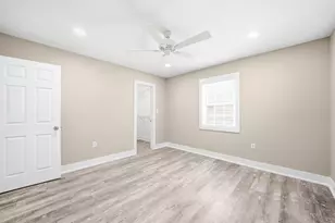 942 Rue De Palms Dr, Niceville, FL 32578 - Photo 33