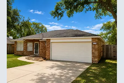 2722 Shalimar Drive, Navarre, FL 32566 - Photo 1