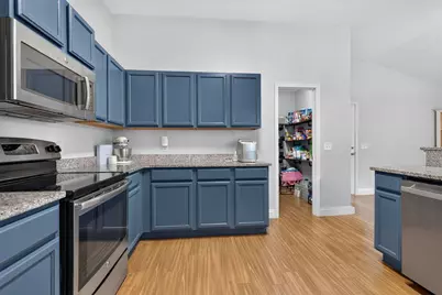 8307 Toledo Street, Navarre, FL 32566 - Photo 13