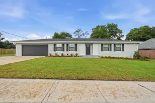 250 NW Briarwood Circle, Fort Walton Beach, FL 32548 - Photo 45
