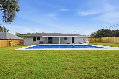 250 NW Briarwood Circle, Fort Walton Beach, FL 32548 - Photo 35