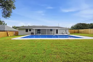 250 NW Briarwood Circle, Fort Walton Beach, FL 32548 - Photo 35