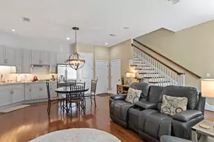 207 W Jackson St, Pensacola, FL 32501 - Photo 5