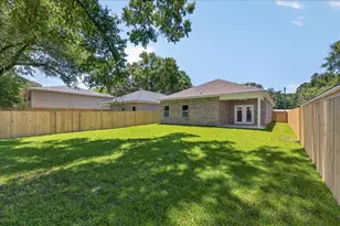 1607B 26th St, Niceville, FL 32578 - Photo 43