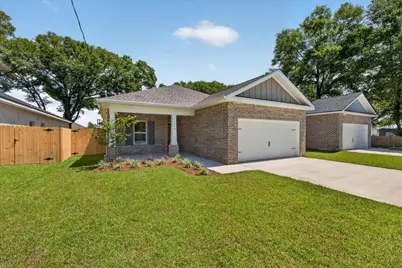 1607B 26th Street, Niceville, FL 32578 - Photo 3