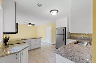 234 NW Holmes Blvd, Fort Walton Beach, FL 32548 - Photo 15
