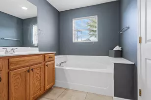 100 Farrah Ave, Niceville, FL 32578 - Photo 17