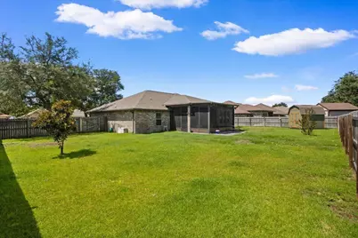 8451 Holley Hills Circle, Navarre, FL 32566 - Photo 47