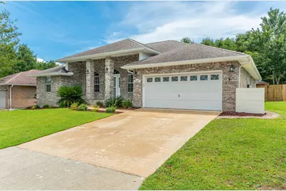 307 Gauntlet Drive, Crestview, FL 32539 - Photo 3