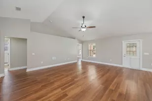 307 Gauntlet Dr, Crestview, FL 32539 - Photo 7