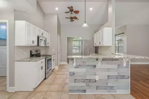 307 Gauntlet Dr, Crestview, FL 32539 - Photo 11