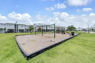 328 Date Palm Ln, Freeport, FL 32439 - Photo 7