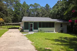 97 Walnut Ave, Defuniak Springs, FL 32435 - Photo 1