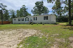 350 E Laurel Ln, Defuniak Springs, FL 32433 - Photo 1