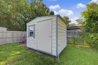 217 NW Katherine Place, Fort Walton Beach, FL 32548 - Photo 5