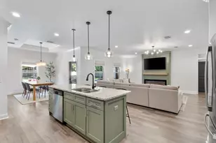 8064 San Pedro Plaza, Navarre, FL 32566 - Photo 23