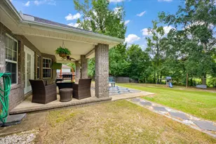 127 Fairway Dr, Crestview, FL 32536 - Photo 57