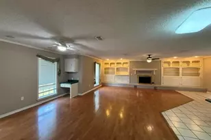 202 Adams Dr, Crestview, FL 32536 - Photo 7
