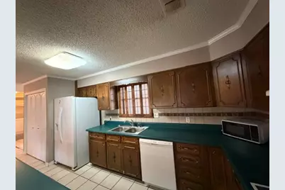 202 Adams Drive, Crestview, FL 32536 - Photo 15