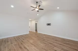 3209 Twilight Dr, Crestview, FL 32539 - Photo 9