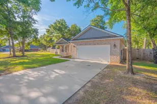 3209 Twilight Dr, Crestview, FL 32539 - Photo 3