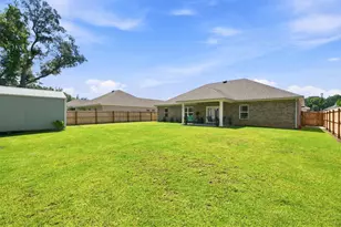 7791 Piper Cir, Milton, FL 32583 - Photo 31