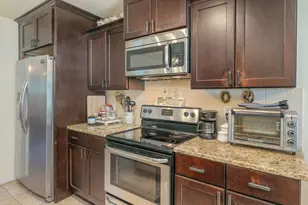 211 Anderson Dr, Mary Esther, FL 32569 - Photo 9