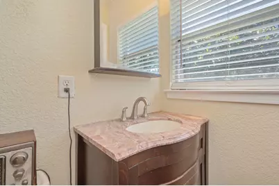 211 Anderson Drive, Mary Esther, FL 32569 - Photo 17