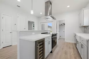 5410 Kee Memorial Dr, Pensacola, FL 32507 - Photo 13