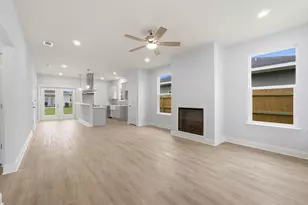 5410 Kee Memorial Dr, Pensacola, FL 32507 - Photo 5