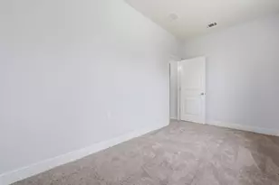 5410 Kee Memorial Dr, Pensacola, FL 32507 - Photo 15