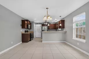 451 Eisenhower Dr, Crestview, FL 32539 - Photo 5