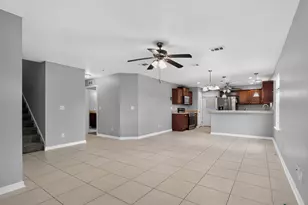 451 Eisenhower Dr, Crestview, FL 32539 - Photo 9