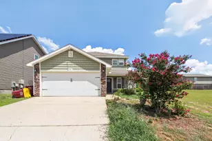 451 Eisenhower Dr, Crestview, FL 32539 - Photo 1