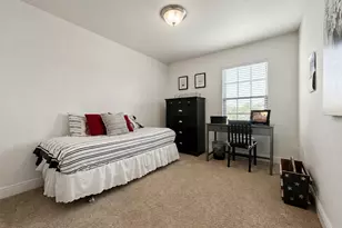 8732 Brown Pelican Cir, Navarre, FL 32566 - Photo 17