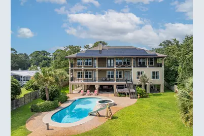 326 SE Brooks Street, Fort Walton Beach, FL 32548 - Photo 1