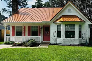 2618 N Windsor Ln, Fort Walton Beach, FL 32547 - Photo 1
