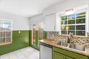 2618 N Windsor Ln, Fort Walton Beach, FL 32547 - Photo 17