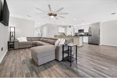 520 Whispering Creek Avenue, Freeport, FL 32439 - Photo 9