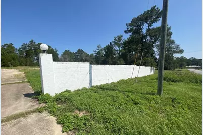 327 Ten Lake Drive, Defuniak Springs, FL 32433 - Photo 1
