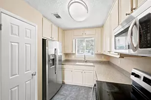 44 Berwick Cir, Shalimar, FL 32579 - Photo 7