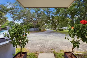 44 Berwick Cir, Shalimar, FL 32579 - Photo 43