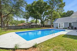 390 Davenport Ave, Valparaiso, FL 32580 - Photo 5